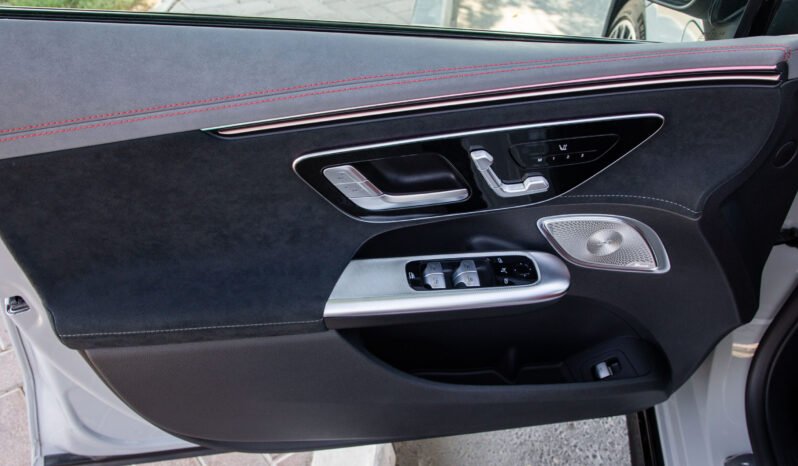 
								2023 Mercedes-Benz EQE 43 AMG Night Pack 4Matic full									