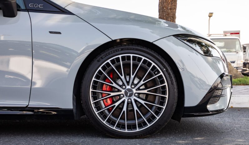 
								2023 Mercedes-Benz EQE 43 AMG Night Pack 4Matic full									