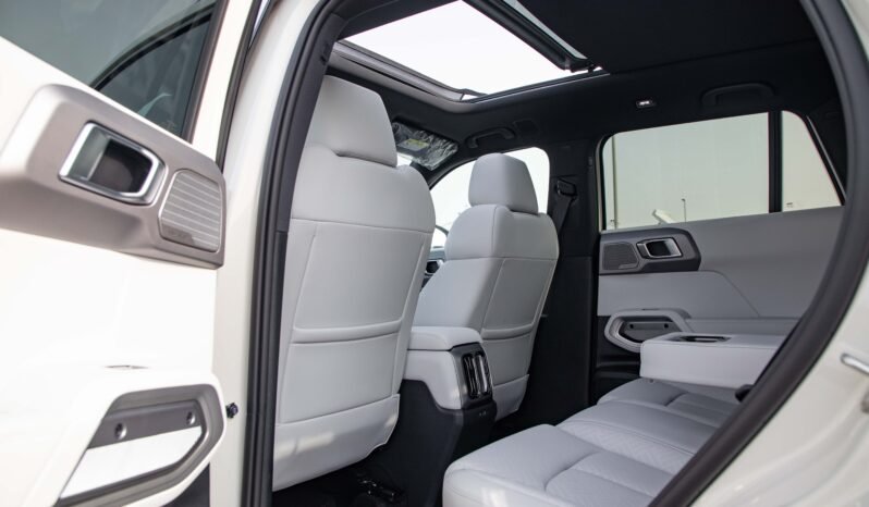 
								2025 BYD Leopard TITANIUM 3 EV full									