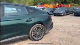 
										2025 MG 7 Elegance Sport Package with Spoiler 1.5T full									