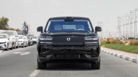 2025 Denza N9 2.0T Premium Plugin Hybrid 6Seater