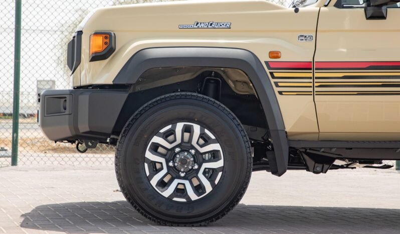 
								2025 Toyota LC79 LX Z1 AT 4WD SC 2-Doors full									