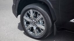 
										2025 Toyota Tundra Capstone 4WD Hybrid full									