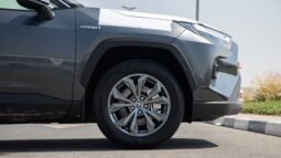 
										2024 Toyota RAV4 CUV 2.5L Hybrid full									