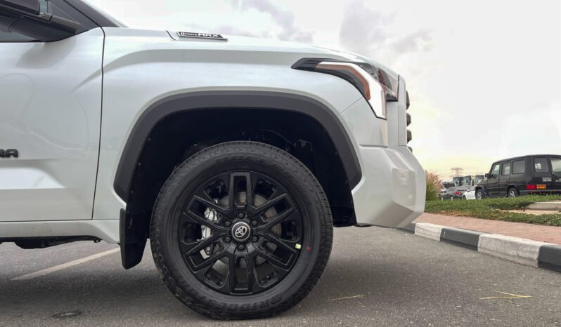 
								2025 Toyota Tundra Limited 4WD Hybrid Nightshade full									