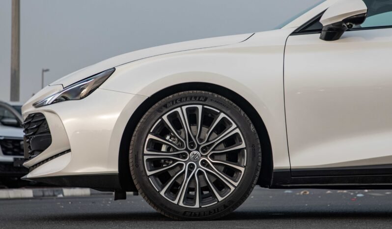 
								2025 MG 7 Elegance Sport Package with Spoiler 1.5T full									