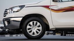 
										Toyota Hilux DC 4WD 2.7 GLXS V1 AT GASOLINE PUSH START full									