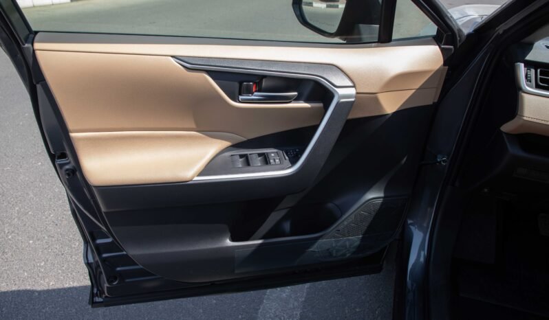
								2024 Toyota RAV4 CUV 2.5L Hybrid full									