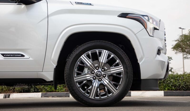 
								2025 Toyota Sequoia Capstone 4WD 7 Seaters full									