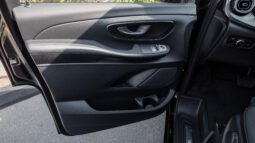 
										2025 Mercedes-Benz V300 Avantgarde+ 8Seat full									