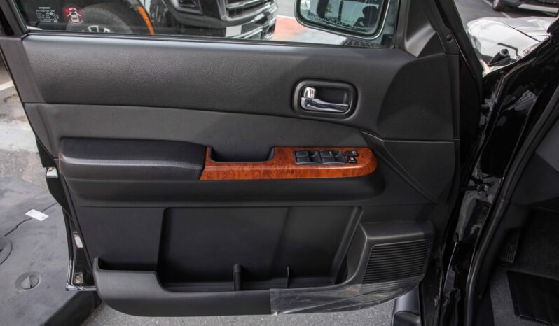 
								2024 NISSAN PATROL 4.8L SAFARI A/T P full									