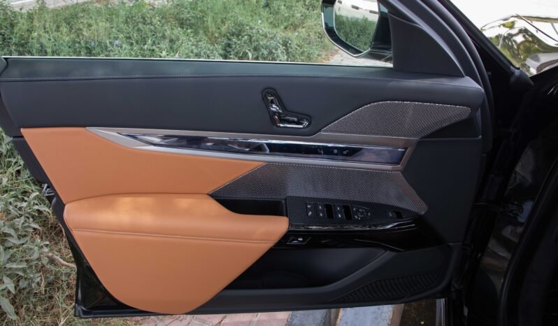 
								2026 BMW 735i7 Series 3.0L Sedan RWD full									