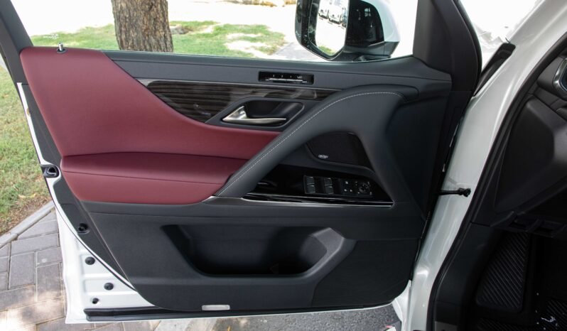 
								2025 Lexus LX600 Signature 3.5L full									