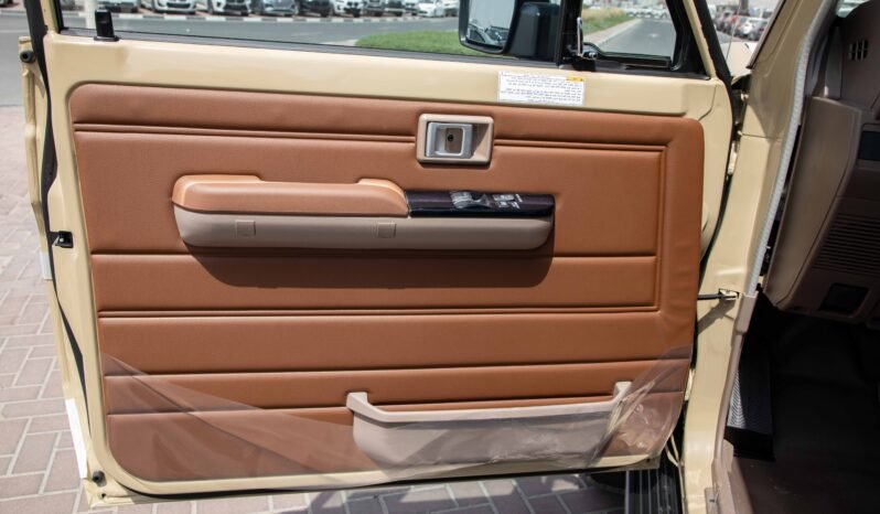 
								2025 Toyota LC79 LX Z1 AT 4WD SC 2-Doors full									