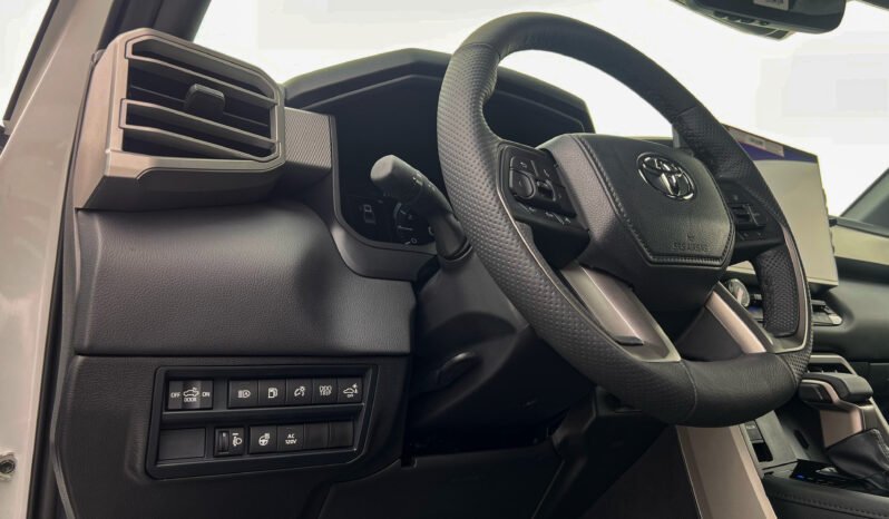 
								2025 Toyota Tundra Limited 4WD Hybrid Nightshade full									