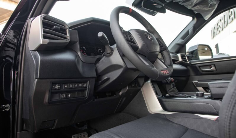 
								2025 TOYOTA TUNDRA SR5 TRD OFF-ROAD full									