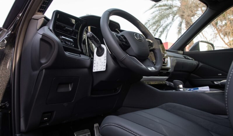 
								2025 Lexus TX500h F Sport 3 full									