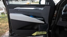 
										Cadillac Escalade V-SERIES full									