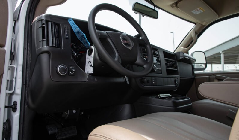 
								2024 GMC Savana 2500 EXT Cargo full									