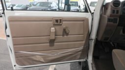 
										2025 Toyota Land Cruiser 70 78 2.8L T/DSL-E full									