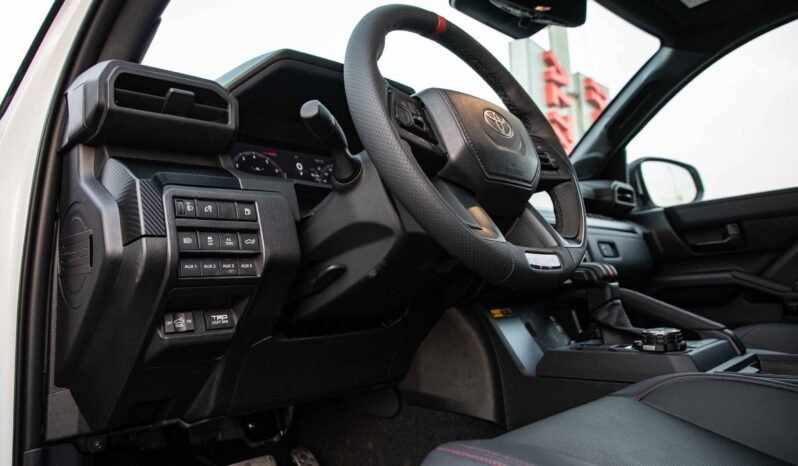 
								2025 Toyota Tacoma TRD PRO I-FORCE MAX. full									