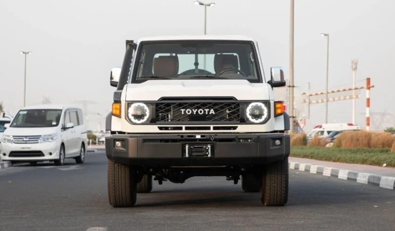 
								Toyota Land Cruiser Pick Up 79 D/C 2.8 T/DSL LX – Z1 A/T full									