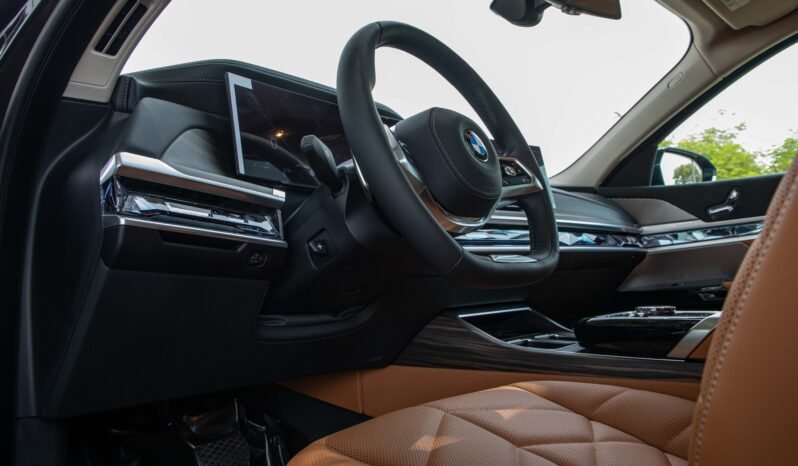 
								2026 BMW 735i7 Series 3.0L Sedan RWD full									