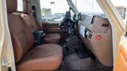 
										2025 Toyota LC79 LX Z1 AT 4WD SC 2-Doors full									
