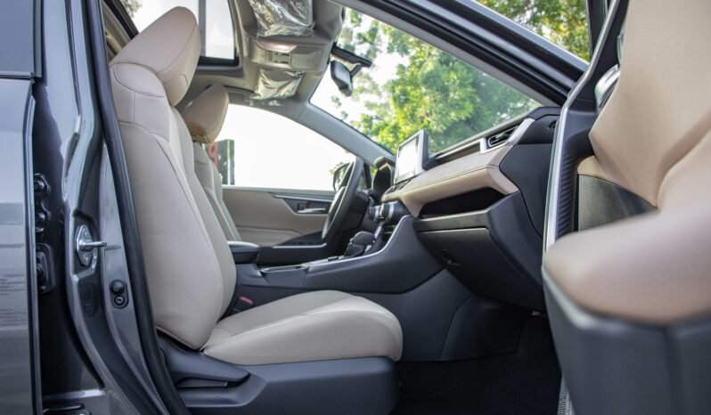 
								2025 TOYOTA RAV4 HEV AWD XLE – G full									
