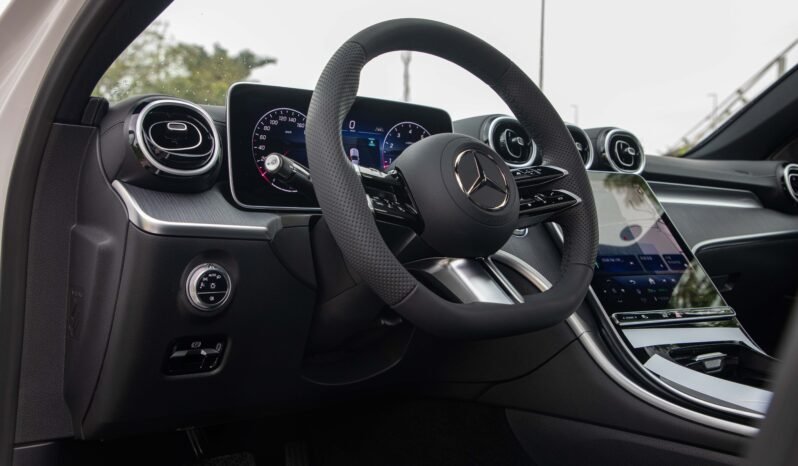 
								2025 Mercedes-Benz C200L full									