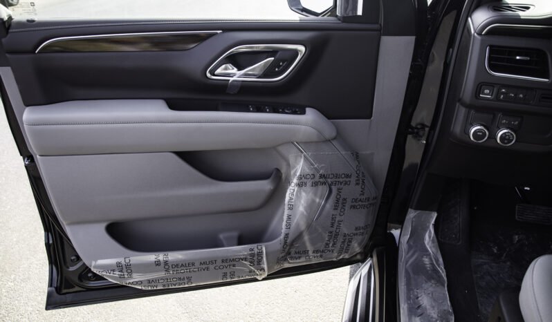 
								2024 GMC Yukon XL SLE RWD full									