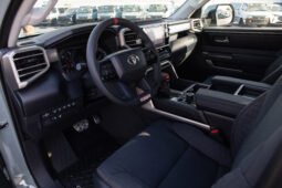 
										2025 Toyota Tundra 4WD SR5 TRD Offroad CrewMax full									
