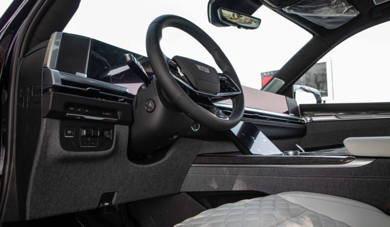 
								Cadillac Escalade V-SERIES full									