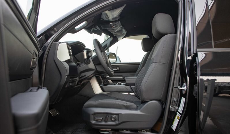
								2025 TOYOTA TUNDRA SR5 TRD OFF-ROAD full									