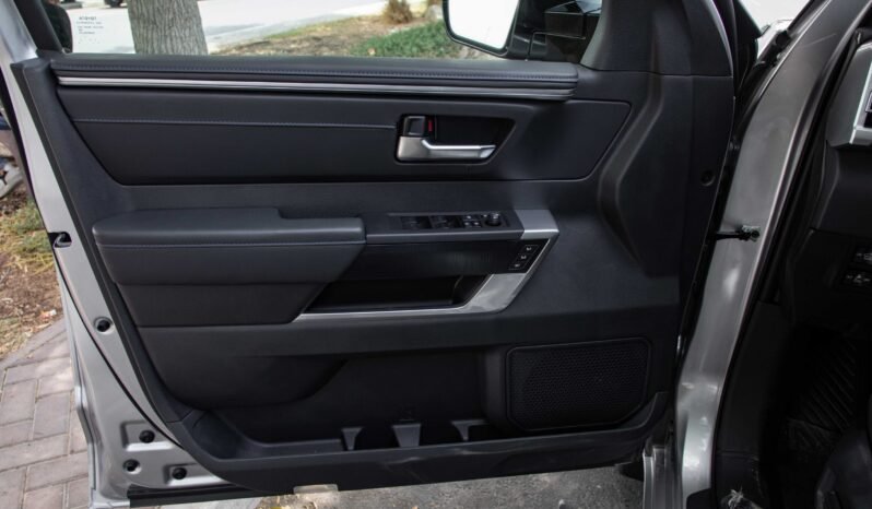 
								2025 Toyota Tundra Platinum I-FORCE MAX full									