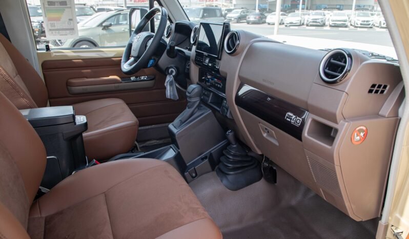 
								2025 Toyota LC79 LX Z1 AT 4WD SC 2-Doors full									