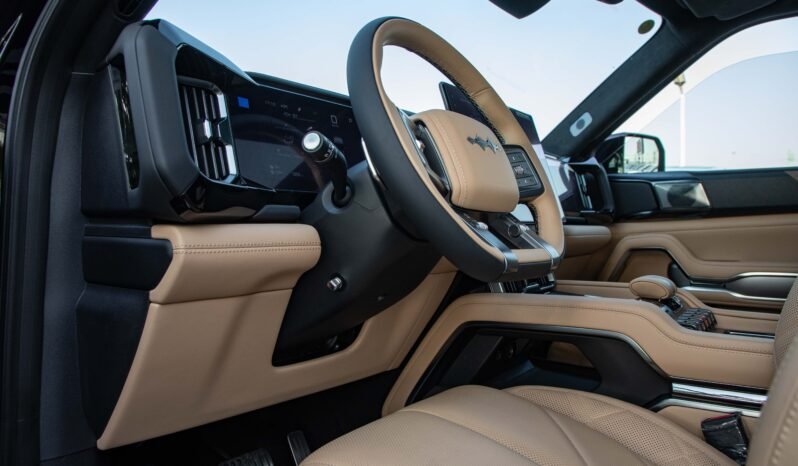 
								2025 BYD Formula Leopard 8 Smart Drive Flagship 6-Seaters full									