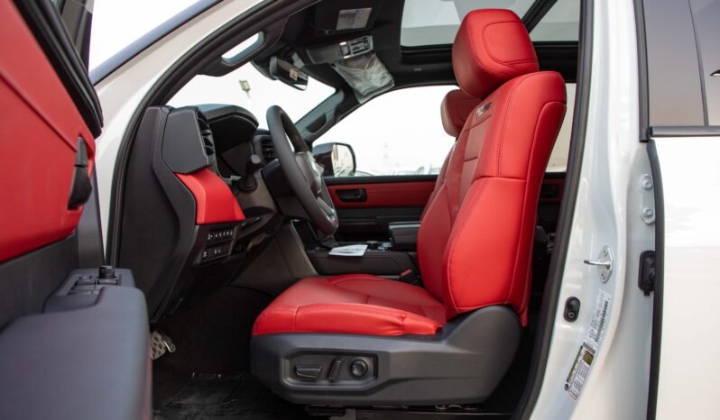 
								2025 Toyota Tundra TRD PRO I-FORCE MAX full									