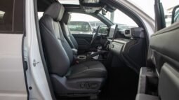 
										2024 Toyota Tacoma Limited 4WD Hybrid full									