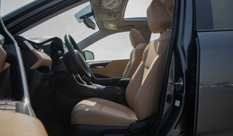 
								2024 Toyota RAV4 CUV 2.5L Hybrid full									