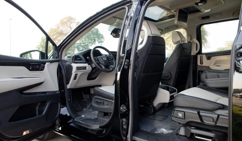 
								2025 Honda Odyssey Touring 8Seats full									