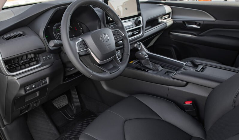 
								2024 Toyota Grand Highlander Hybrid XLE full									