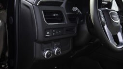 
										2024 GMC Yukon XL SLE RWD full									