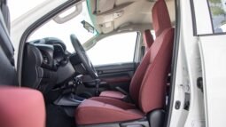 
										2025 Toyota Hilux D/C 4WD DSL DLX-G A/T full									
