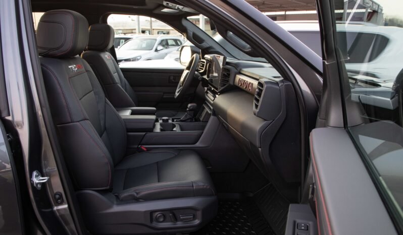 
								2025 TOYOTA TUNDRA TRD PRO I-FORCE MAX full									