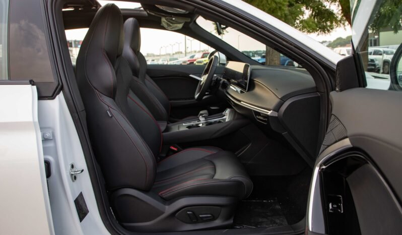 
								2025 MG 7 Elegance Sport Package with Spoiler 1.5T full									