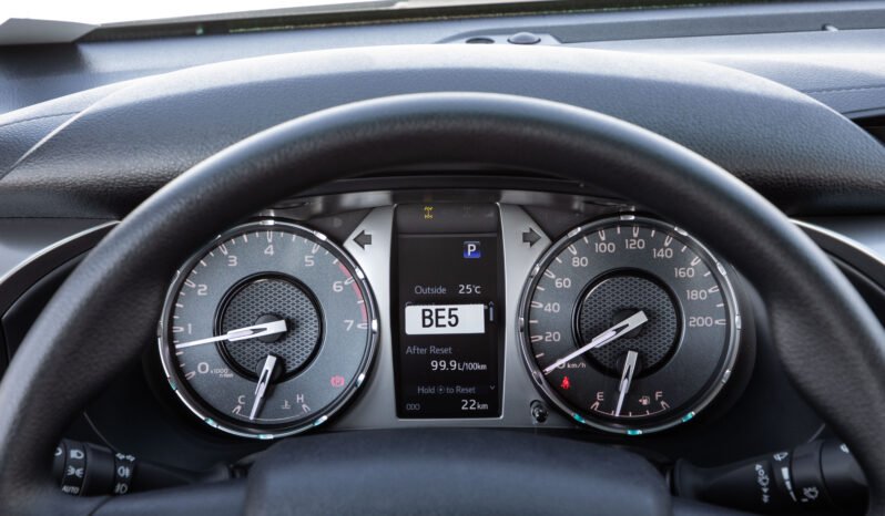 
								2025 Toyota Hilux D/C 2.7 GLXS-V1 A/T Push Start full									
