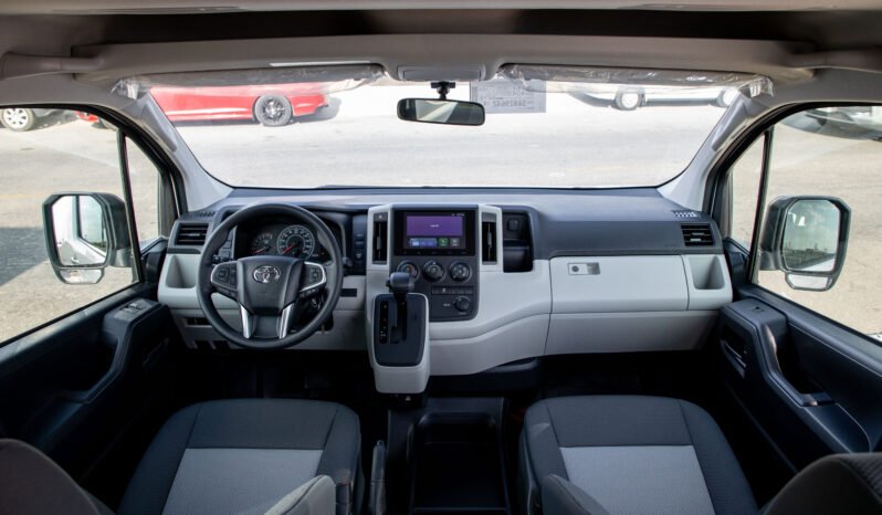 
								TOYOTA HIACE HIGH ROOF 13S P 3.5L GL full									