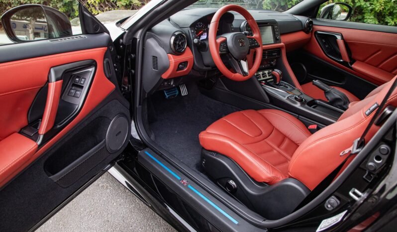 
								2024 Nissan G-TR AWD Premium Final Edition full									
