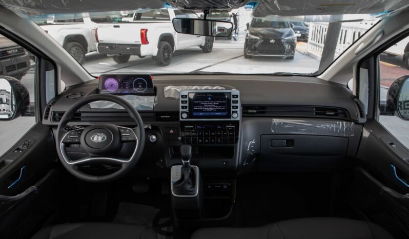 
								2025 Hyundai Staria 11 SEAT D 2.2 AT full									